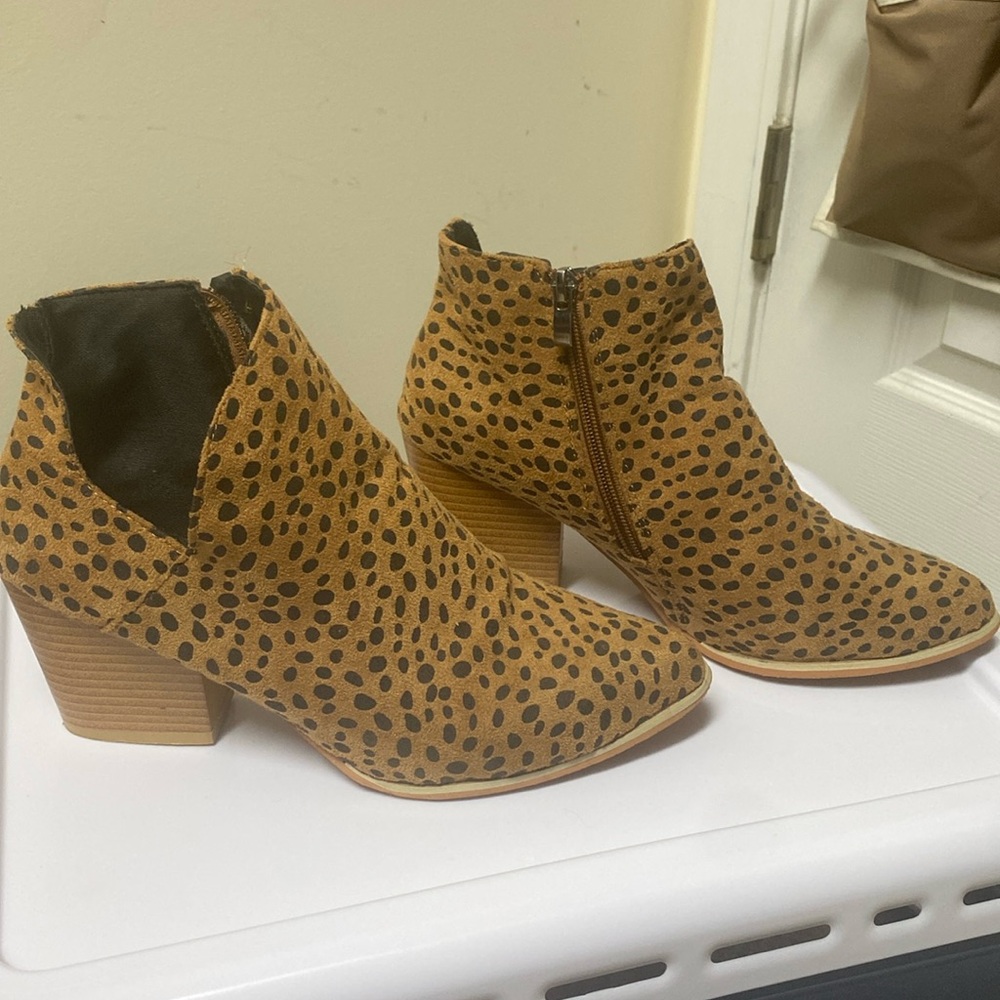 Leopard booties